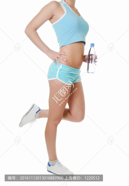穿短褲的運動女孩