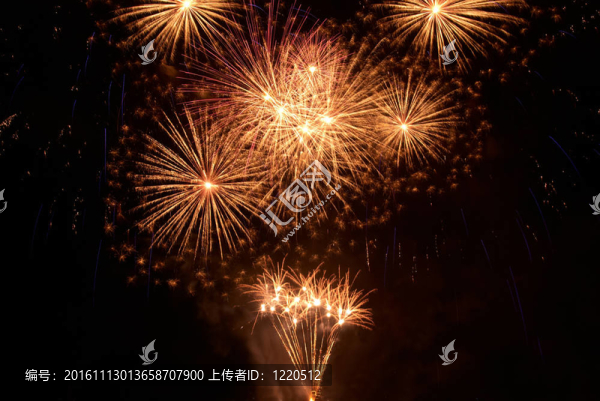 五彩繽紛的煙花