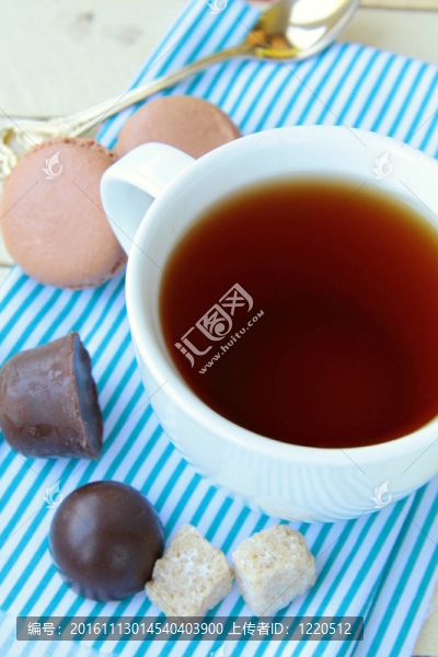 一杯加糖的茶