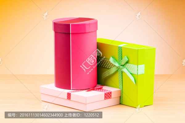 對梯度背景禮品