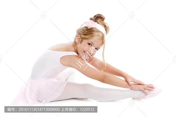 芭蕾芭蕾舞者伸展坐在孩子們的小