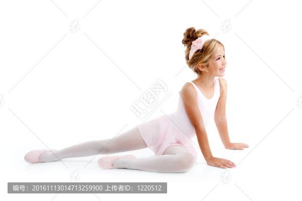 芭蕾芭蕾舞者伸展坐在孩子們的小