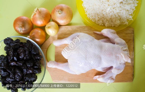 生雞和米飯