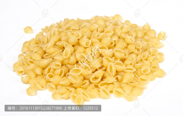 白色背景意大利意大利面食的特寫