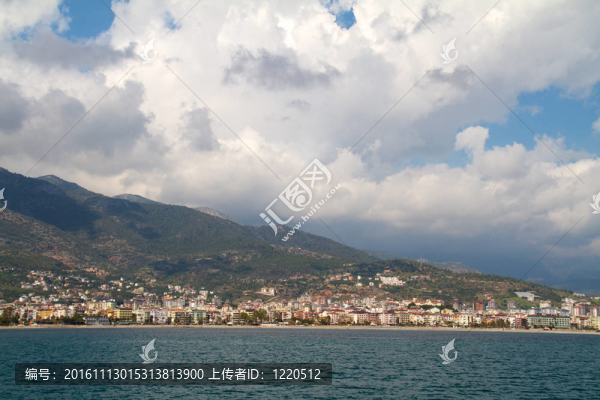 阿拉尼亞市山；海岸；土耳其
