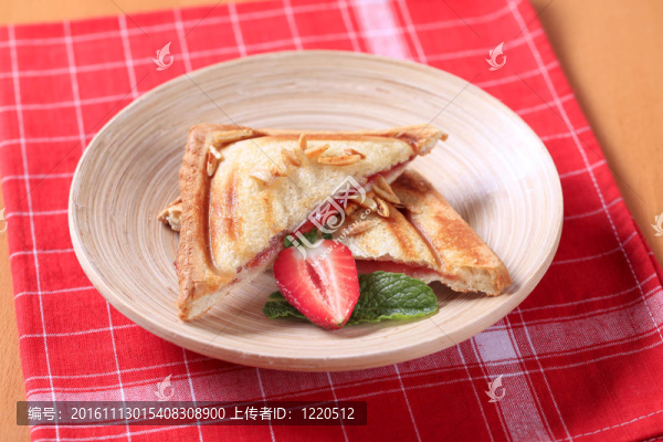 烤三明治