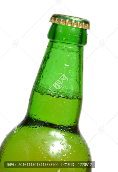 啤酒在一個(gè)瓶子里