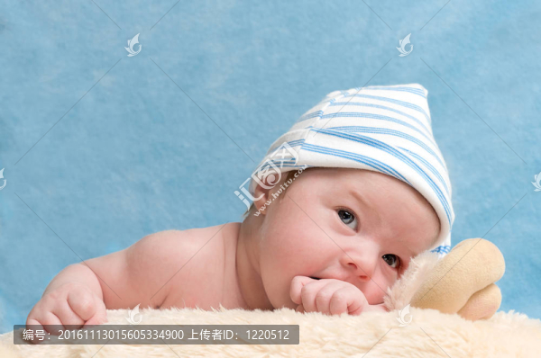 可愛的小嬰兒