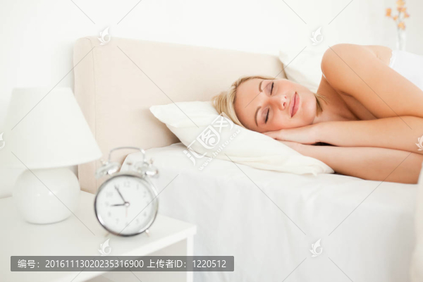 睡著的女人