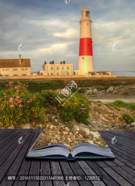 古老的燈塔，美麗的夕陽在夏天來臨outo,F頁面在魔法書中