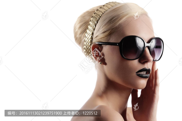 金發(fā)女孩的發(fā)型