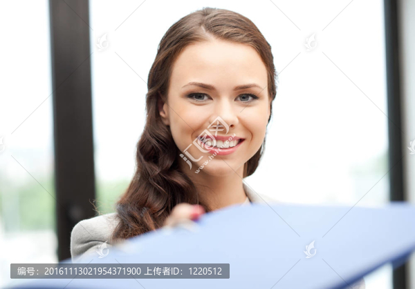 女人的文件夾