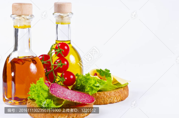 光廚房-,Pfefersalami和奶酪片
