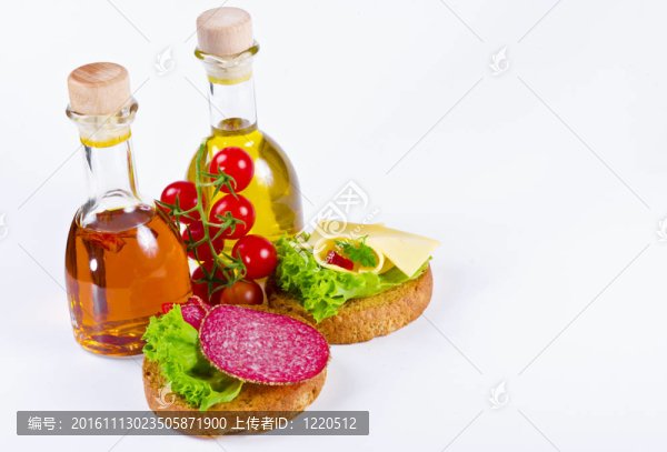 光廚房-,Pfefersalami和奶酪片