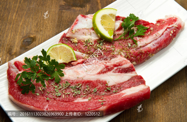 肉；生牛肉