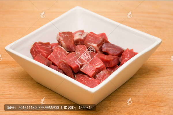 生牛肉