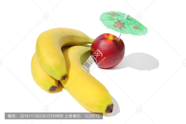 在白色背景上特寫(xiě)的熱帶水果