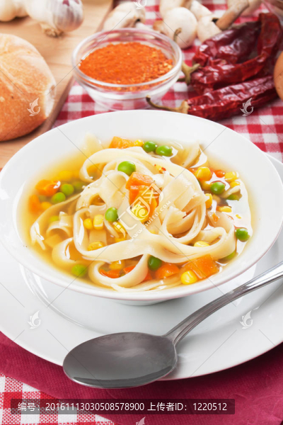 蔬菜面條湯