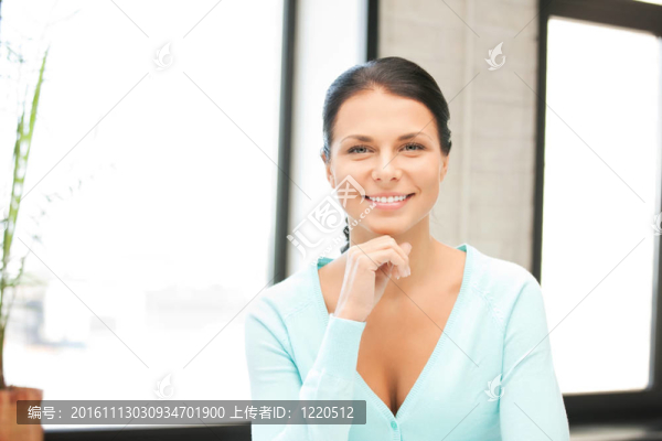 幸福和微笑的女人
