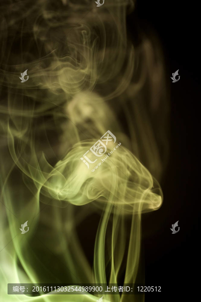 黑背景煙霧