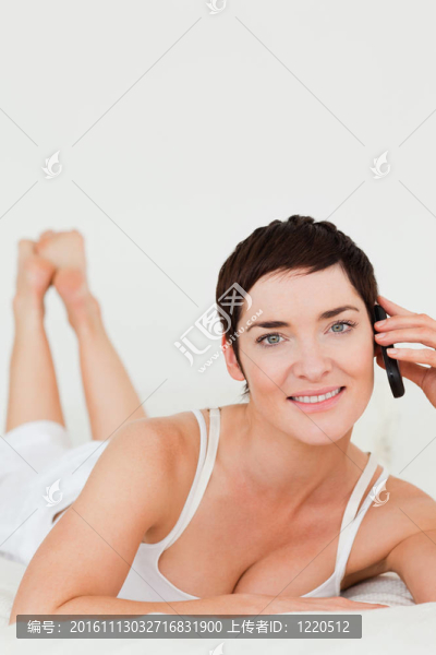 一個(gè)可愛的女人的肖像