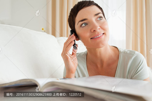 雜志呼喚的女人