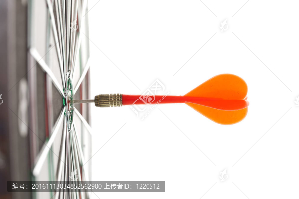飛鏢擊中靶心