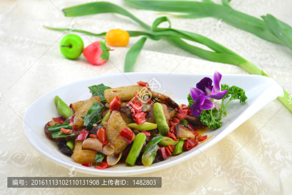 臘肉炒糍粑