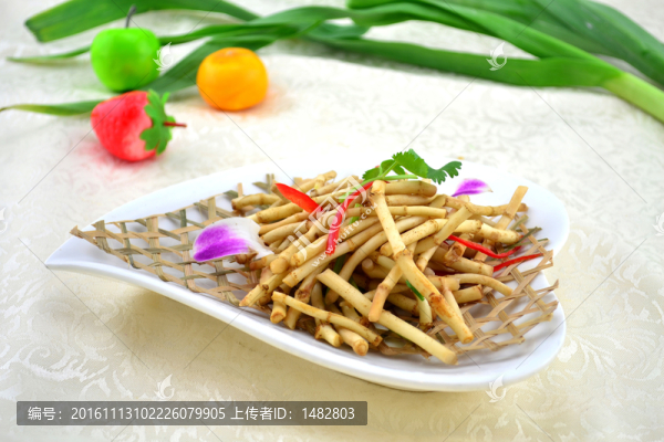 涼拌魚腥草