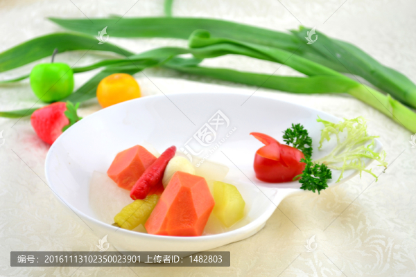 泡三素
