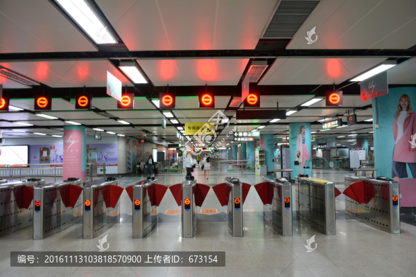 深圳地鐵大廳