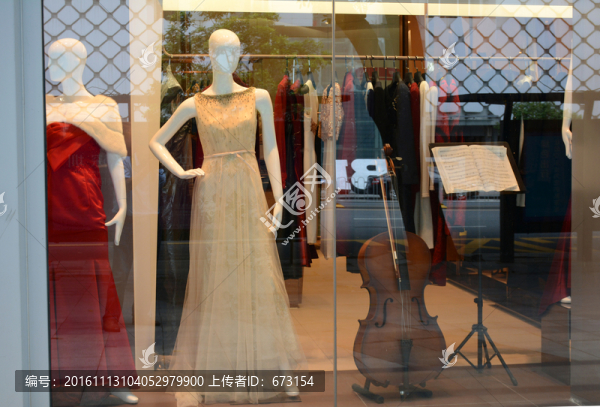 女裝模特