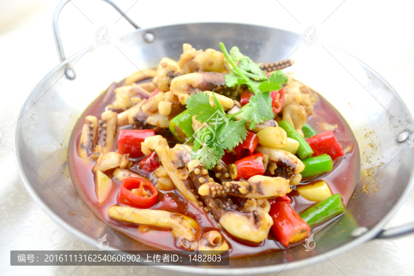 干鍋墨魚(yú)嘴