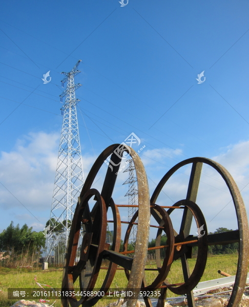 電力鐵塔