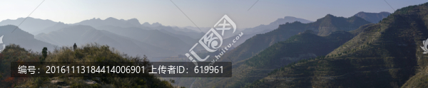 水墨山川