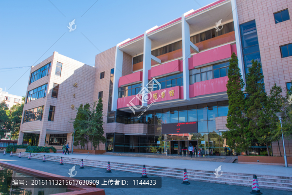 云南大學(xué)科圖書館
