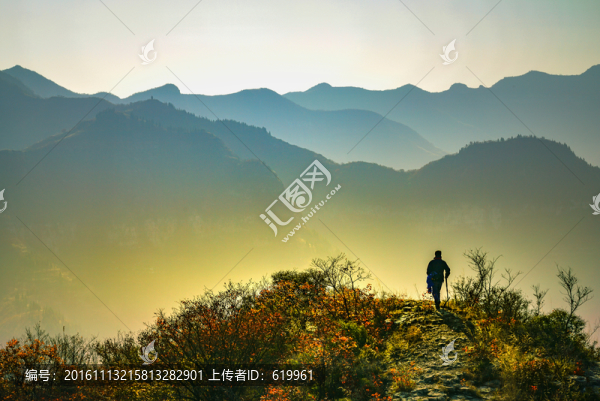 水墨山川