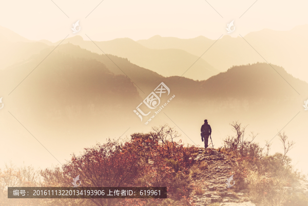 水墨山川