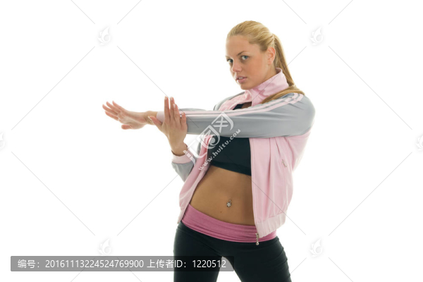 年輕女性做肱三頭肌伸展