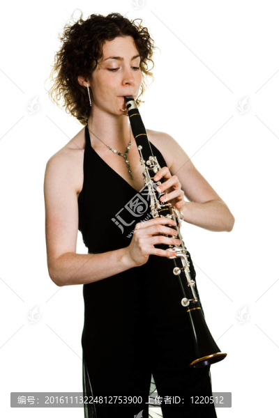 美麗的單簧管演奏家的女人