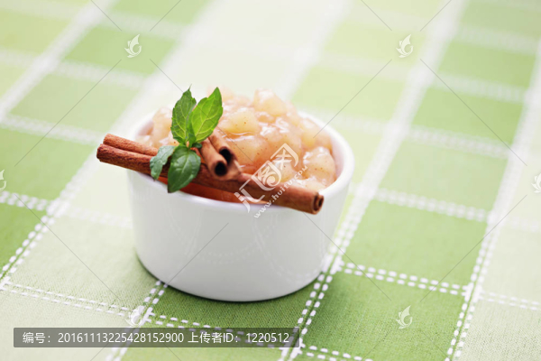 蘋果和肉桂