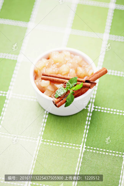 蘋果和肉桂