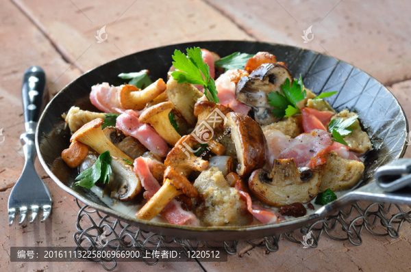 炒蘑菇