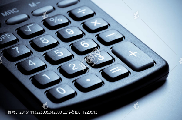 計(jì)算器鍵盤(pán)特寫(xiě)。
