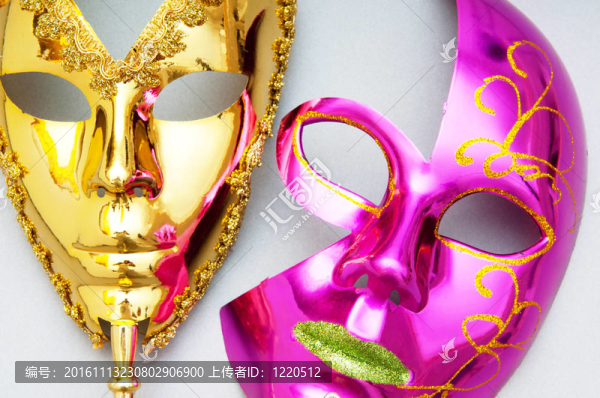 白色背景上的華麗面具
