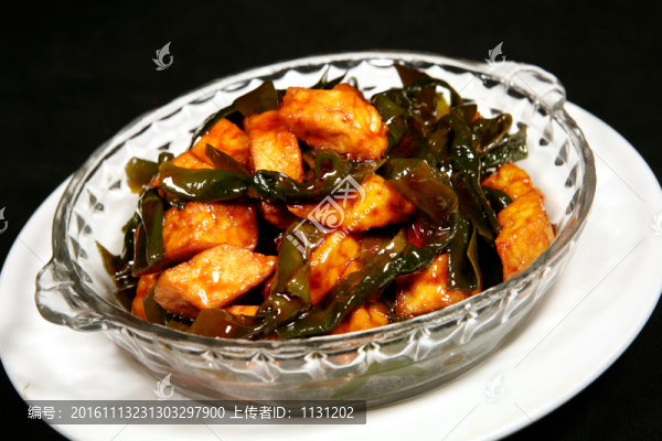 海帶結(jié)燒豆腐-匯圖網(wǎng) www.fosd68.com 海帶結(jié)燒豆腐