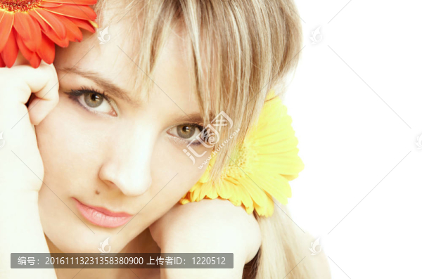 帶花的女孩