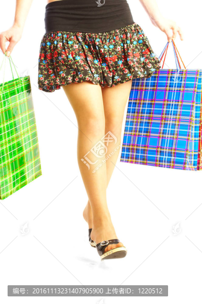 女孩做購買。