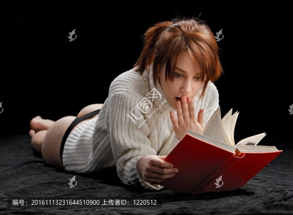 讀書的女人