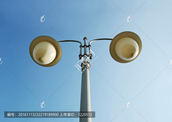 街上的燈光